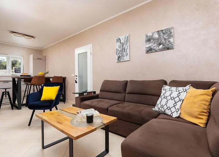 Val Zuanaga Rovinj-vestar *